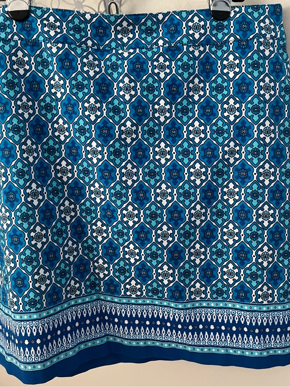 Talbots Blue Multi Medallion Print Skirt  10 Petite